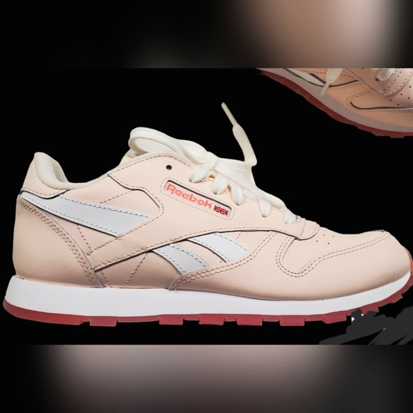 Reebok - Picture 4 of 4